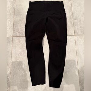 Lululemon Wunder Train Mesh Panel High-Rise Tight 25. Size 10. Great condition.
